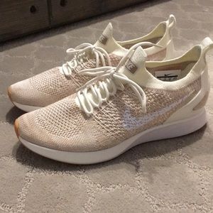 Nike Woman’s Air Zoom Mariah sneakers